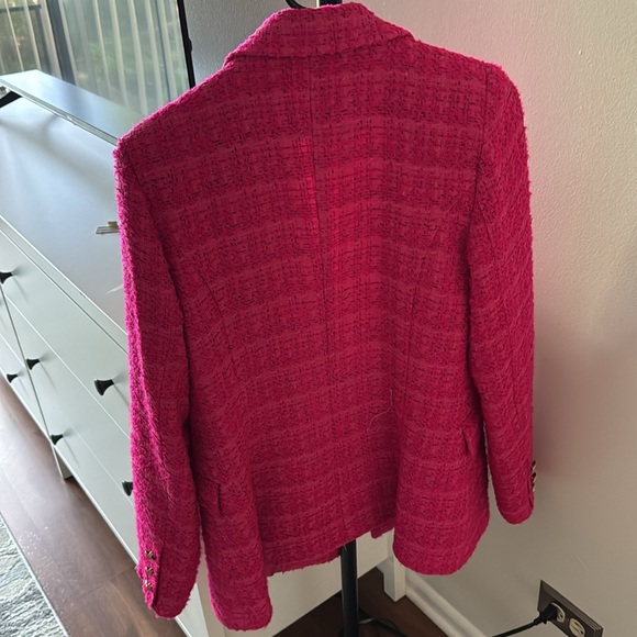 Blazer - Picture 2 of 3